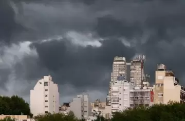 el foco de la tormenta no alcanzar�a a CABA, por su desplazamiento ya hacia el sur