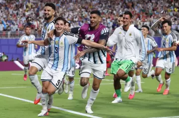 Los jugadores cumplieron con su ritual antes de cada partido