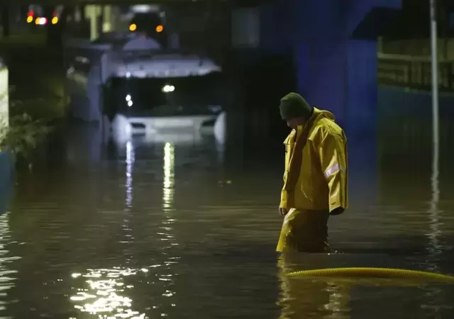 El temporal en Chile ya dej� cuatro muertos y mantiene en alerta a gran parte del pa�s.
