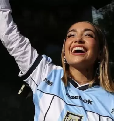 Mar�a Becerra ya ensaya el himno