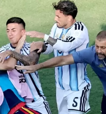 Paredes fue expulsado al t�rmino del partido
