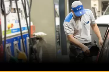 La nueva Ley de Modernizaci�n Laboral comienza a marcar el ritmo de las paritarias de los playeros mendocinos.