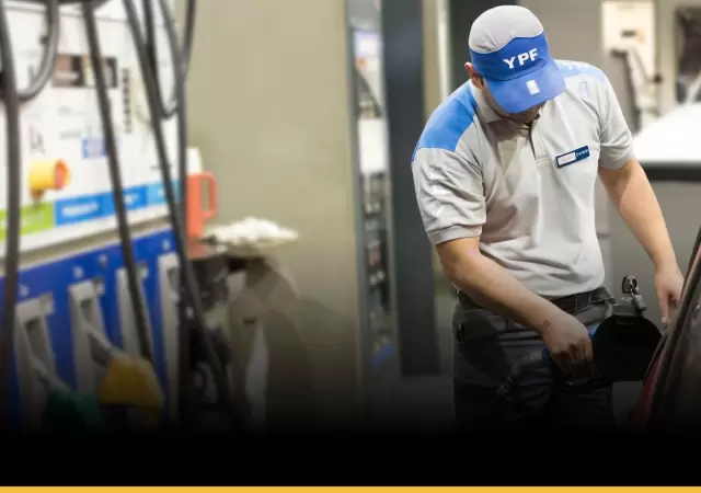 La nueva Ley de Modernizaci�n Laboral comienza a marcar el ritmo de las paritarias de los playeros mendocinos.
