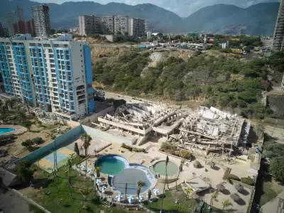 Viviendas antis�smicas en Venezuela: eval�an terrenos en La Guaira