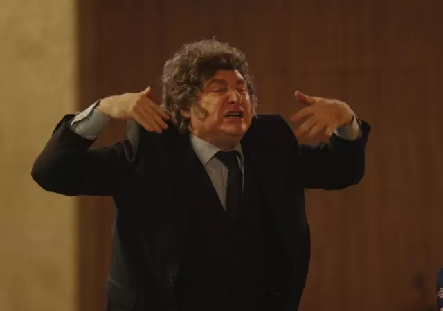 Javier Milei arengando al p�blico que fue a verlo