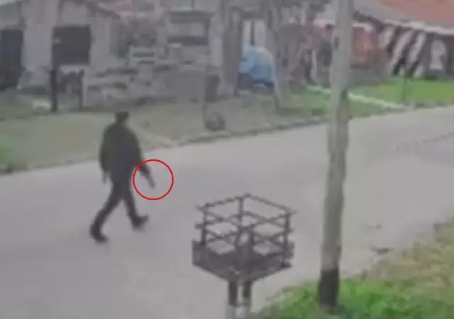 Detuvieron a un hombre por disparar 30 veces contra tres casas