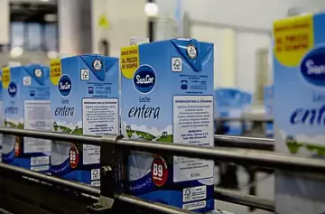 A 8 meses de la quiebra: Vicentin y otros gigantes l�cteos compiten por los restos de SanCor.
